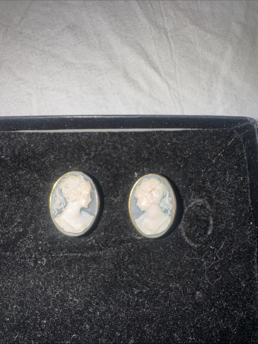 Vintage Cameo Portrait Stud Earrings in Gray and Cream